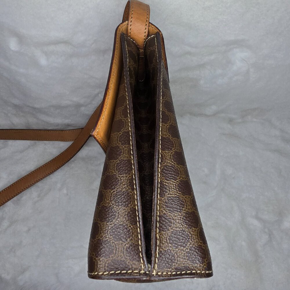 CELINE Macadam Canvas - Picture 5 of 14